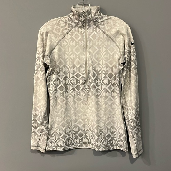 Nike Pro 1/2 Zip - Picture 1 of 3